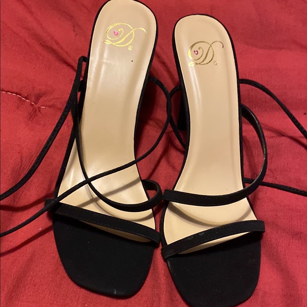 Elegant Black Strappy Women's Heels